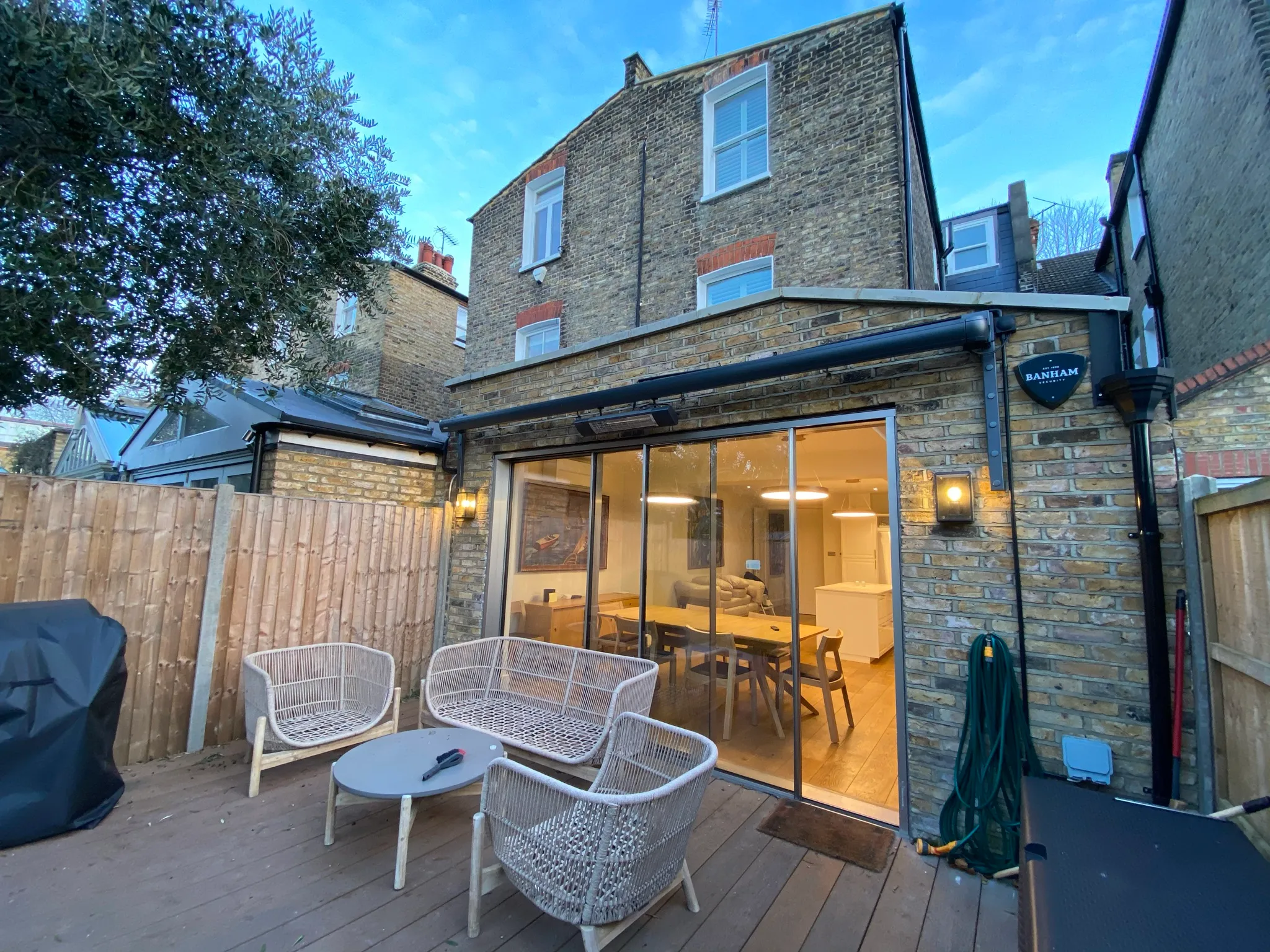 Wraparound extensions_3