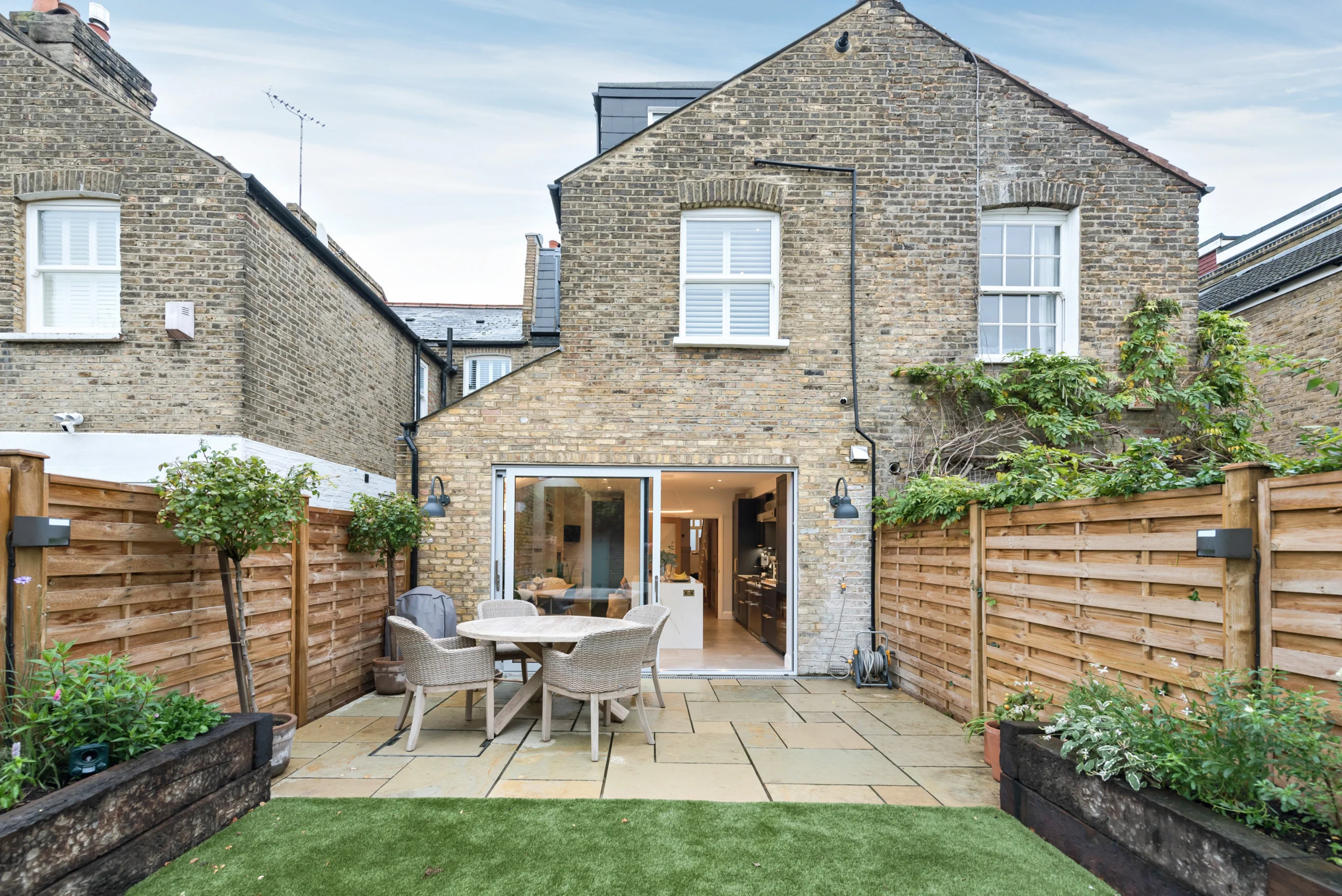 side_return_extension